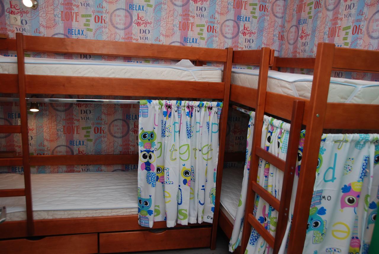 Green Apple Hostel Kyiv Exterior photo